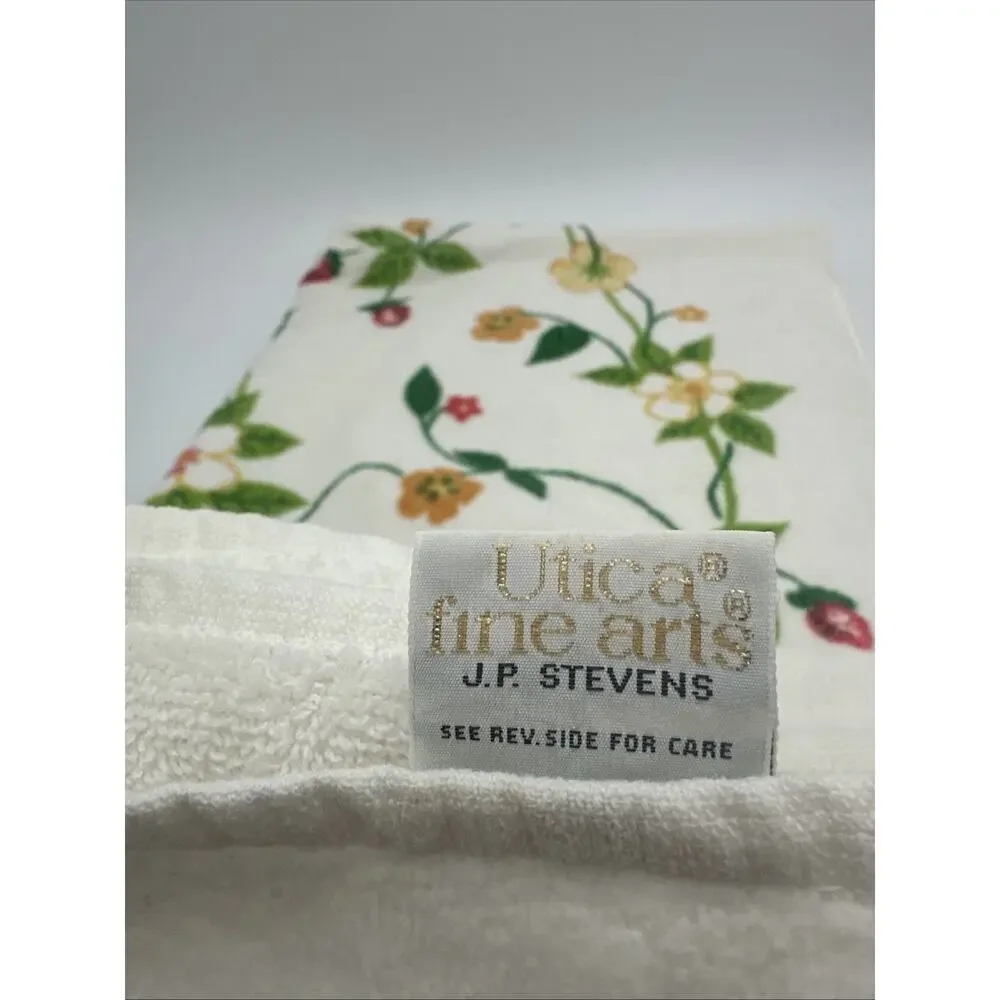 Set Of 3 Vintage Utica fine Arts JP Stevens 1 Bath And 2Hand Towels Strawberries